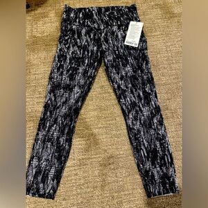 Lululemon, NWT, Fast and Free High Rise Tight 25”, Size 10